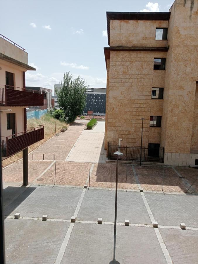 Jardines De La Muralla Free Parking Salamanca Exteriör bild